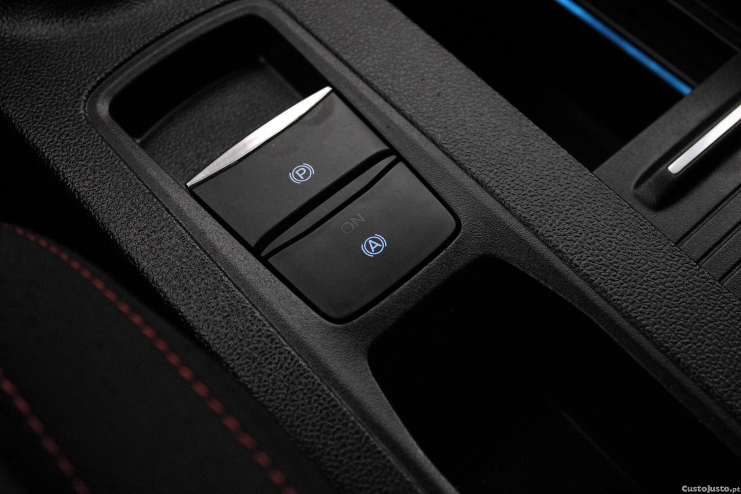 Ford Focus 1.0 ECOBOOST ST-LINE — fotografia 16