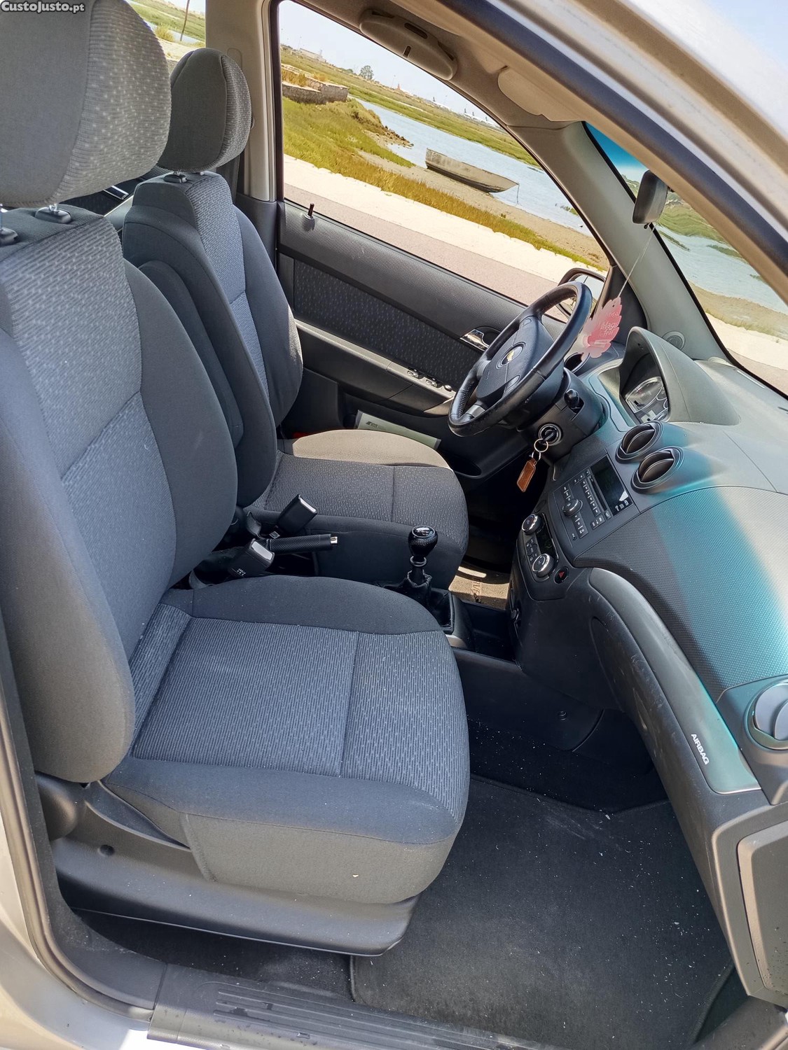 Chevrolet Aveo LT 1.4 94cv Ar Cond — fotografia 3