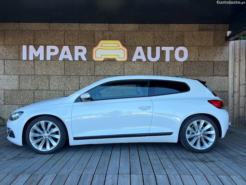 Volkswagen Scirocco Sport 2.0TDi 140cv — fotografia 12