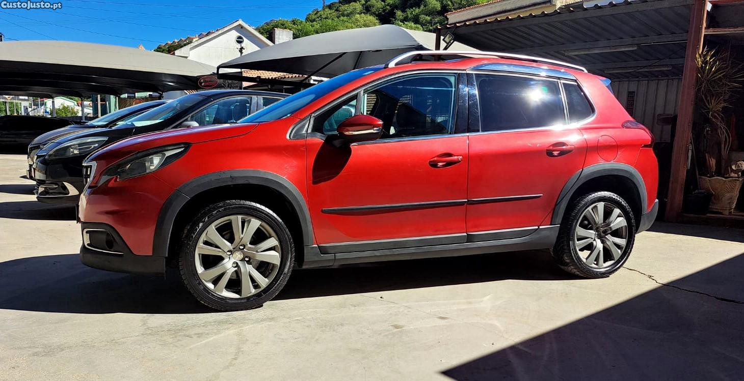 Peugeot 2008 1.2 PureTech Allure — fotografia 14