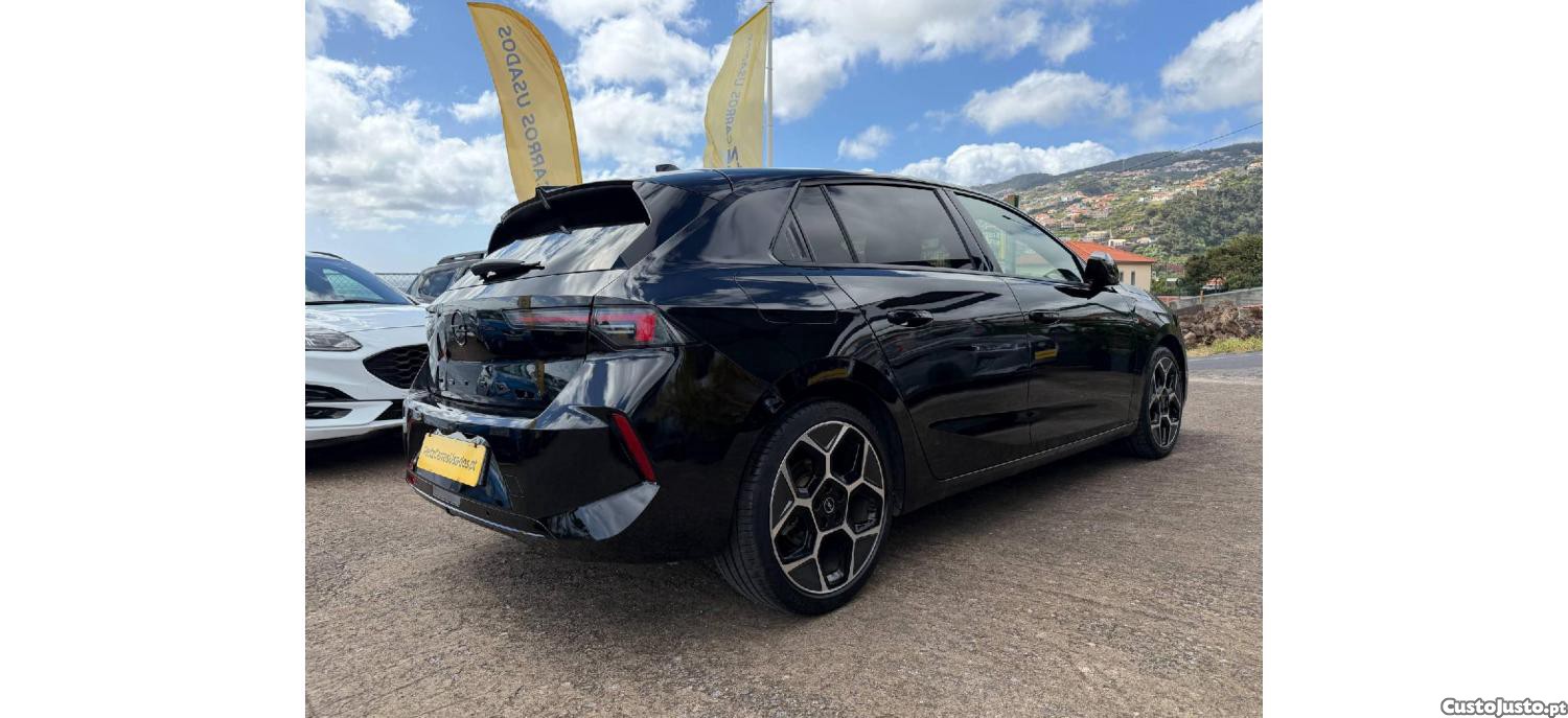 Opel Astra GS 1.2 T 130cv — fotografia 22
