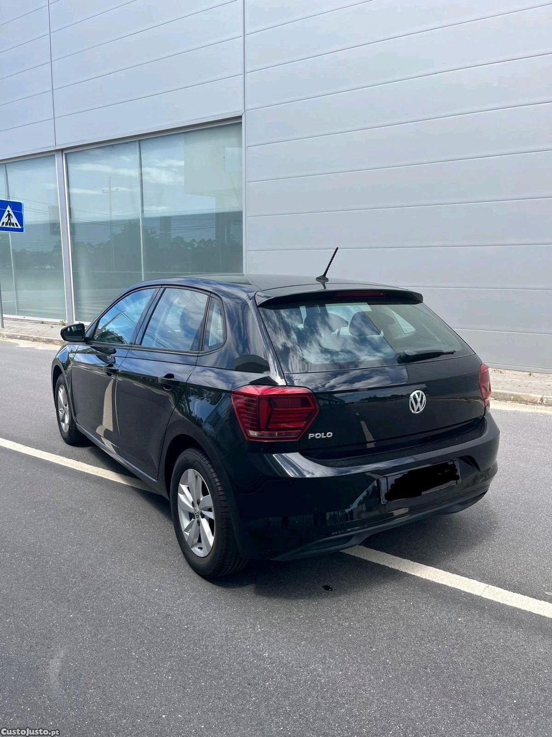 Volkswagen Polo Confortline — fotografia 7