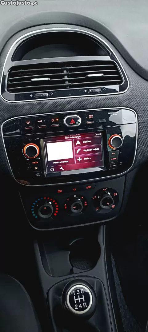Fiat Punto 1.3 m-jet easy s&s — fotografia 8