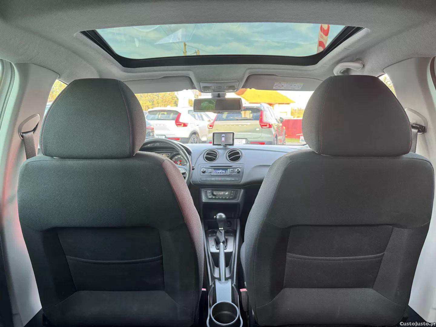 SEAT Ibiza 1.6 tdi fr — fotografia 14
