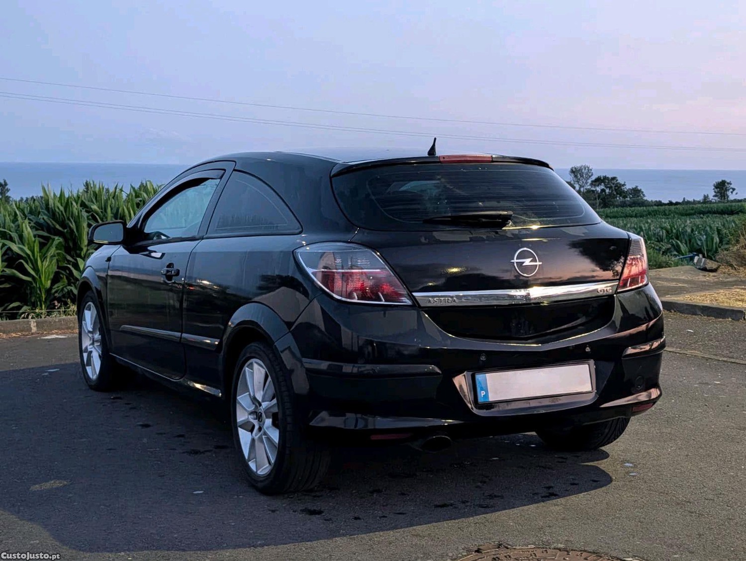 Opel Astra GTC 1.7 Isuzu IPO 2/Anos — fotografia 4