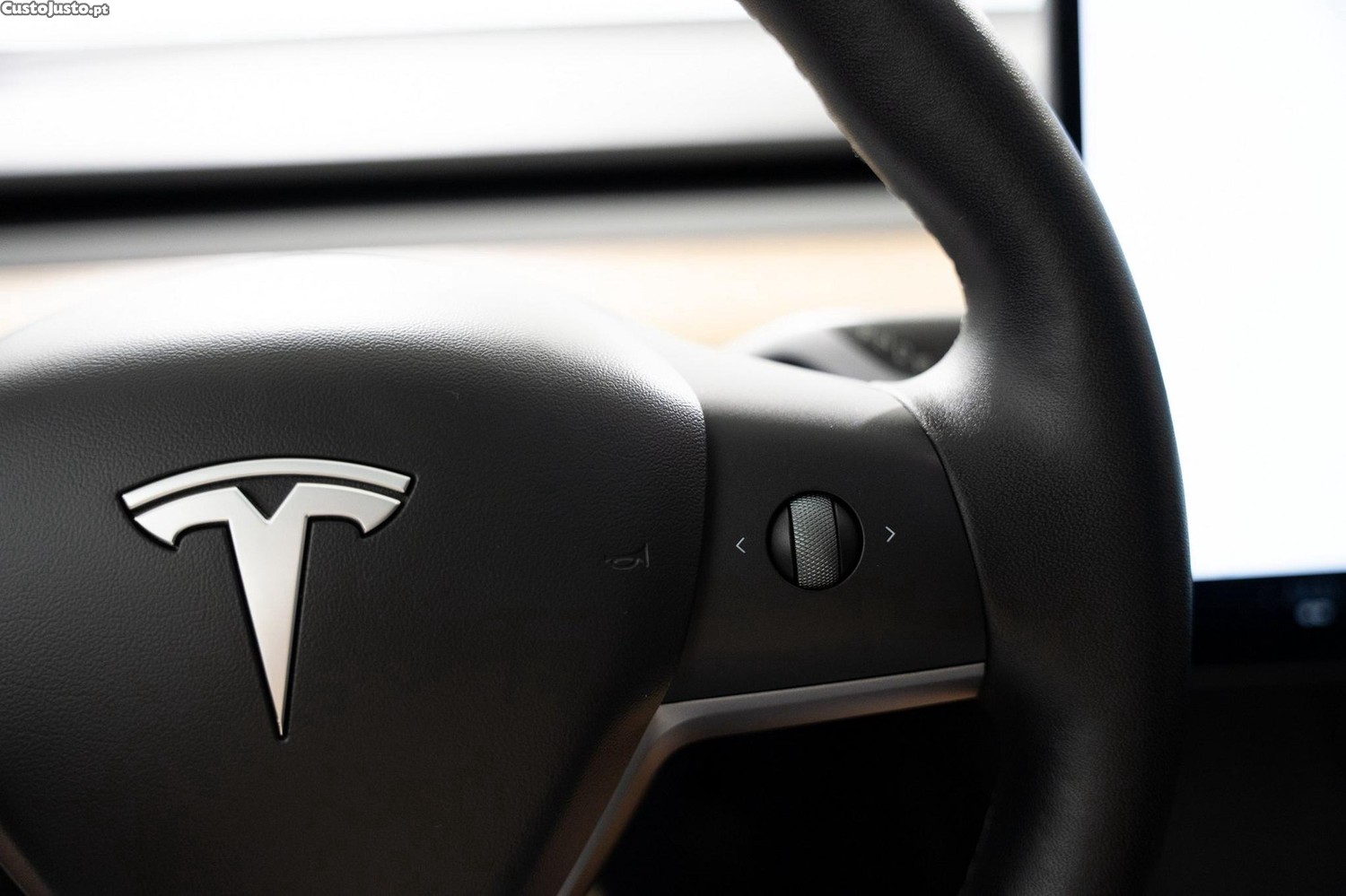 Tesla Model 3 Long-Range Dual Motor AWD — fotografia 7