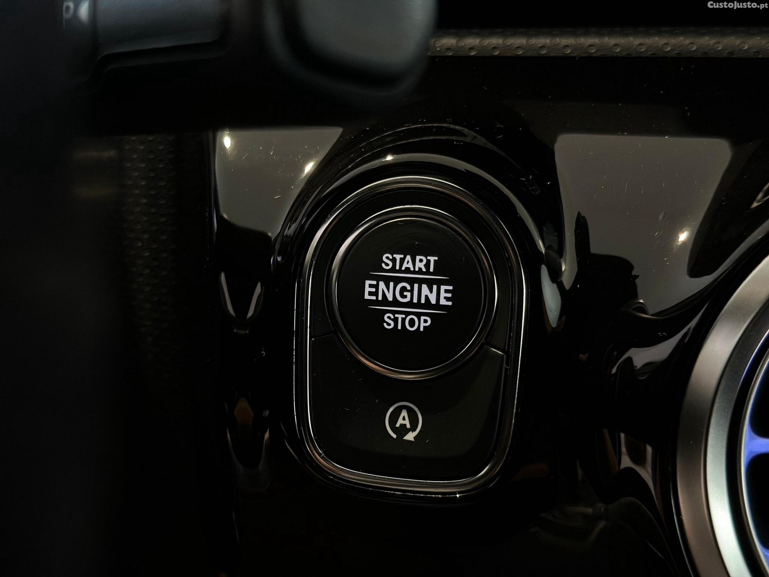 Mercedes-Benz A 180 CDI 7G-DCT AMG Line — fotografia 15