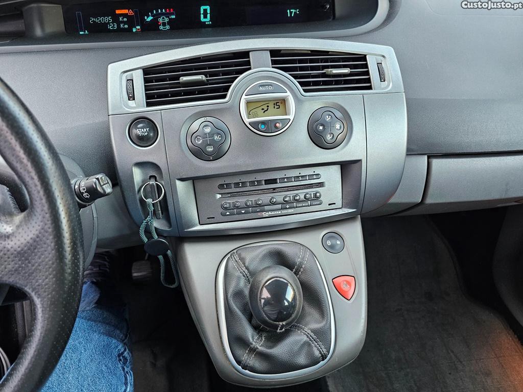 Renault Scénic 1.5Dci 106cv Cx/6 106cv 04/2006 — fotografia 3