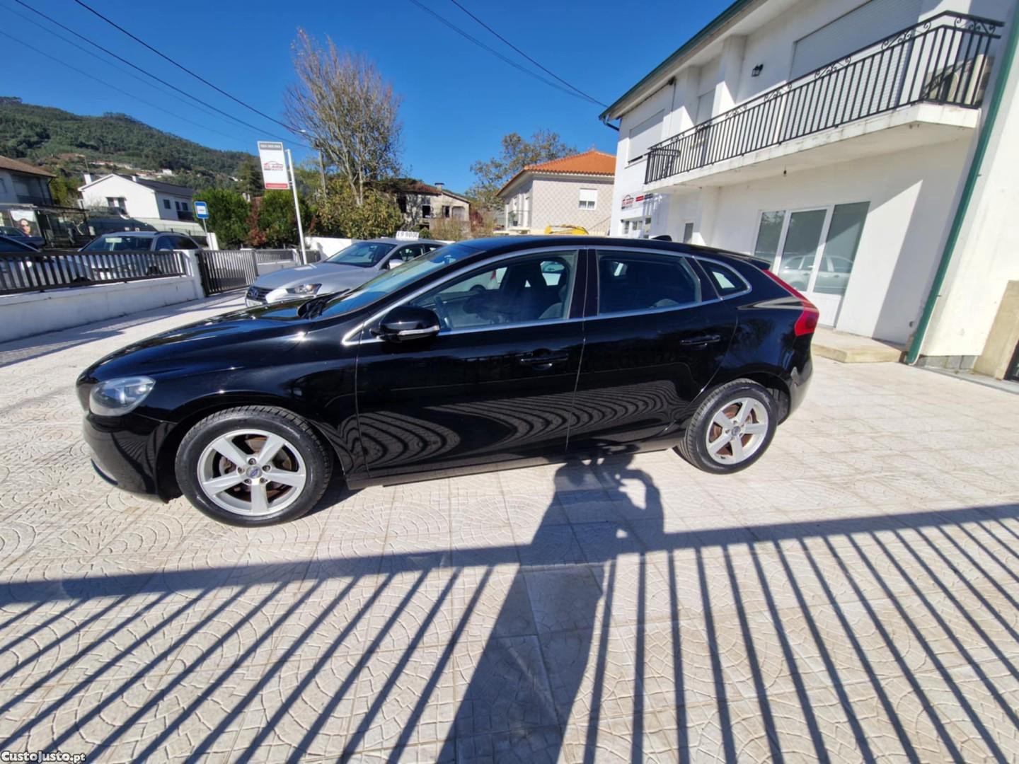 Volvo V40 1.6 D2 Momentum Eco — fotografia 17