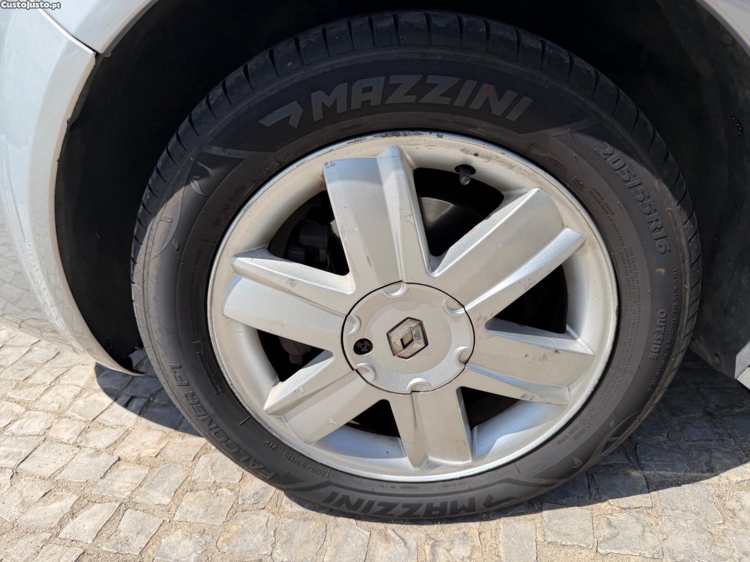 Renault Scénic 1.5 DCI DYNAMIQUE — fotografia 13