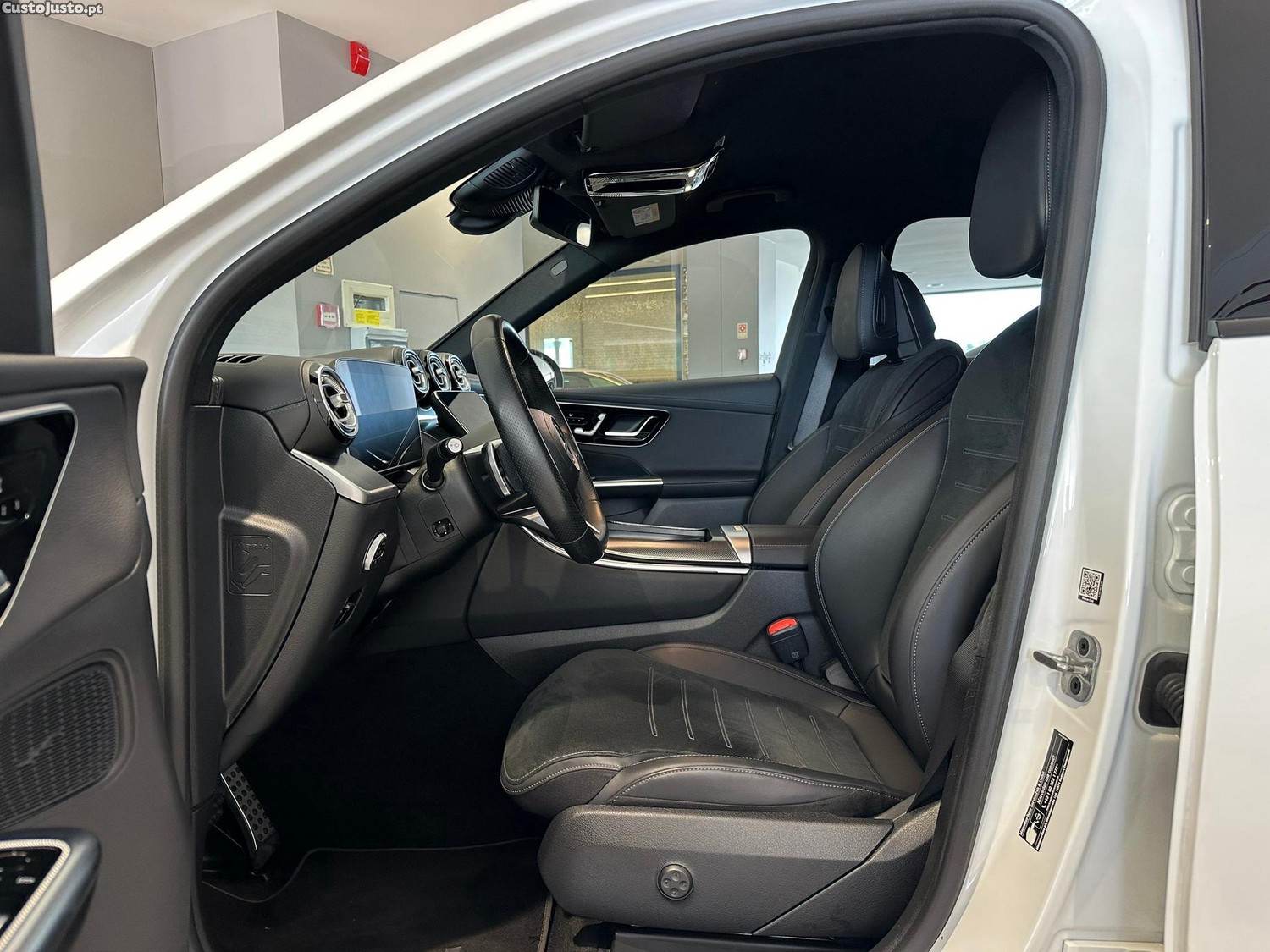 Mercedes-Benz GLC 300 de 4Matic 9G-TRONIC Edition AMG Line — fotografia 17
