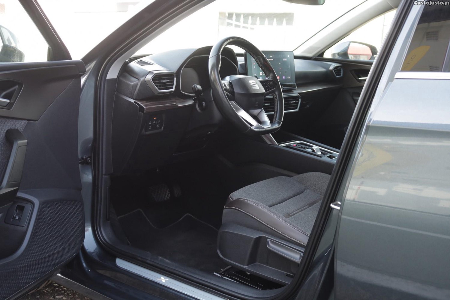 SEAT Leon 1.4 e-Hybrid Xcellence DSG 204cv — fotografia 42