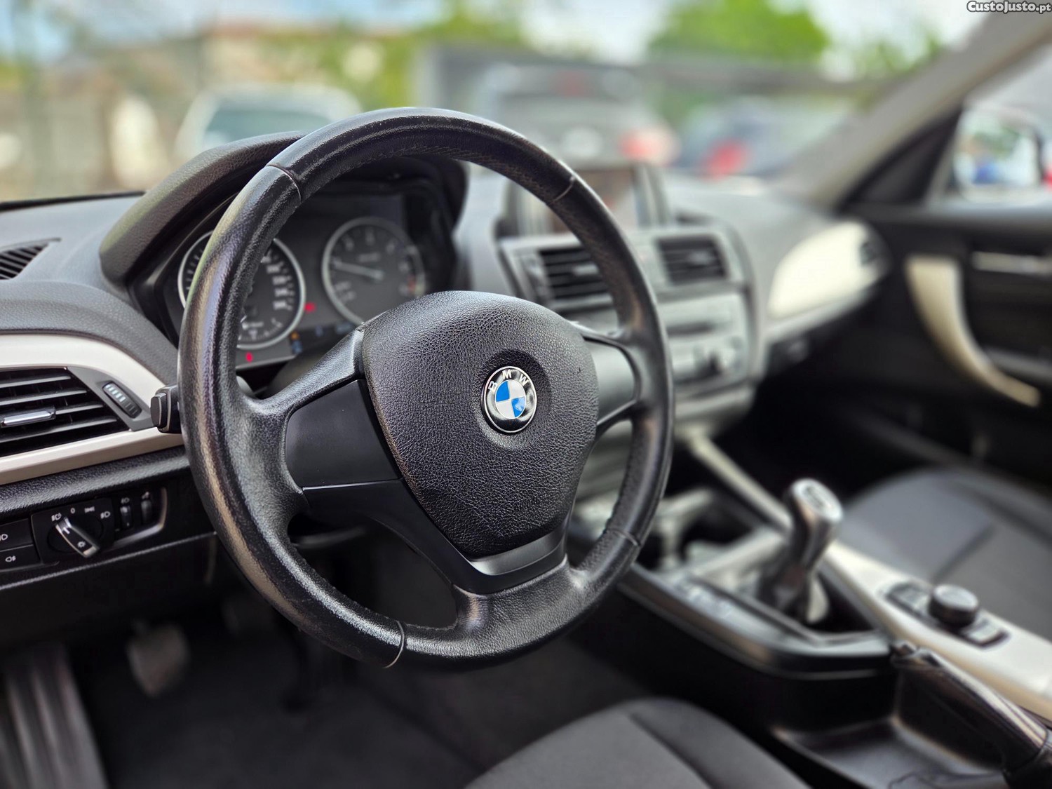 BMW 114 D — fotografia 5