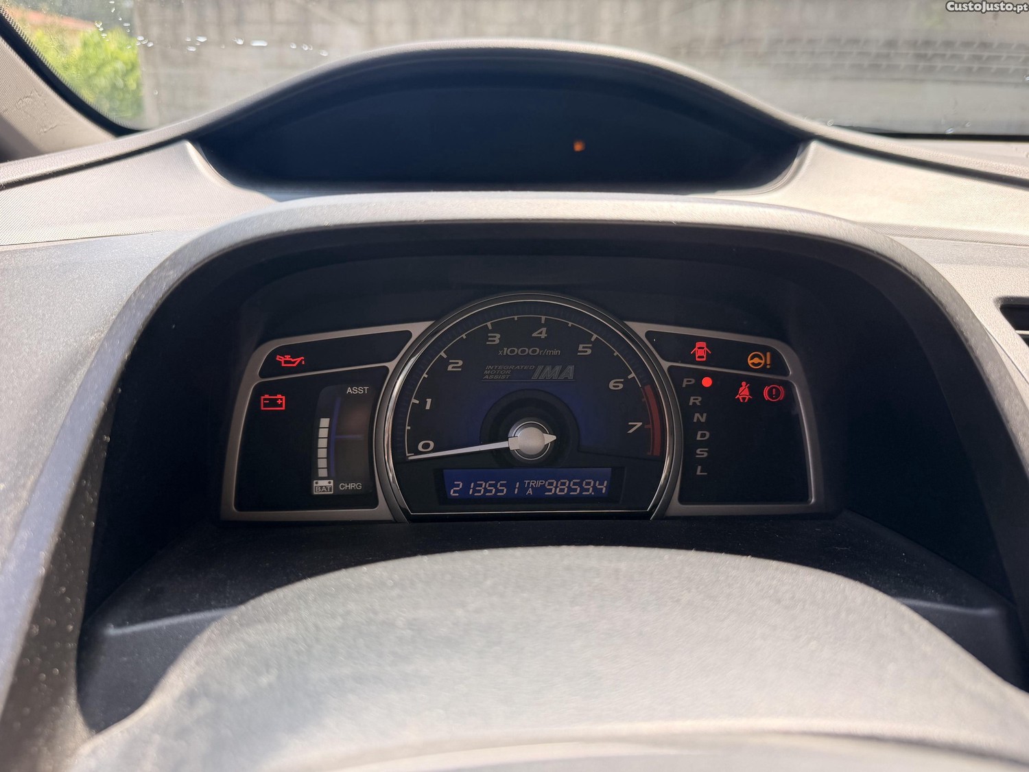 Honda Civic 1.3 Hybrid — fotografia 3