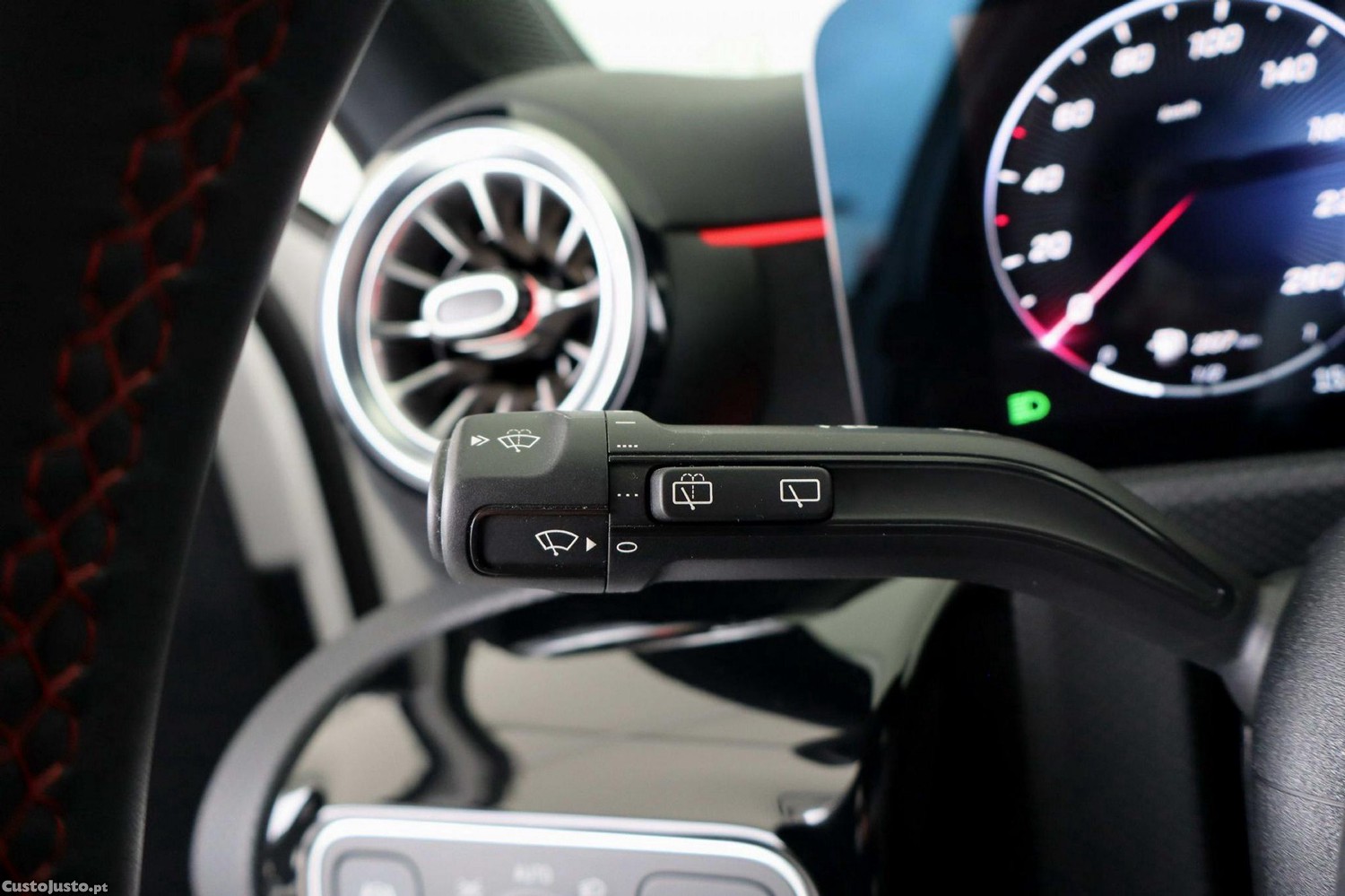 Mercedes-Benz A 180 d — fotografia 15