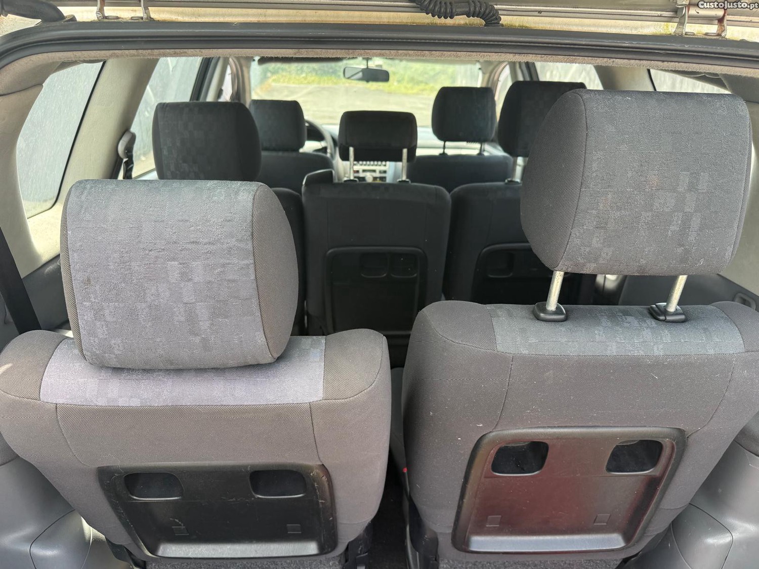 Toyota Avensis 2.0TD VERSUS — fotografia 3