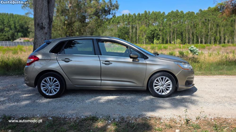 Citroën C4 1.6 HDi Exclusive — fotografia 12