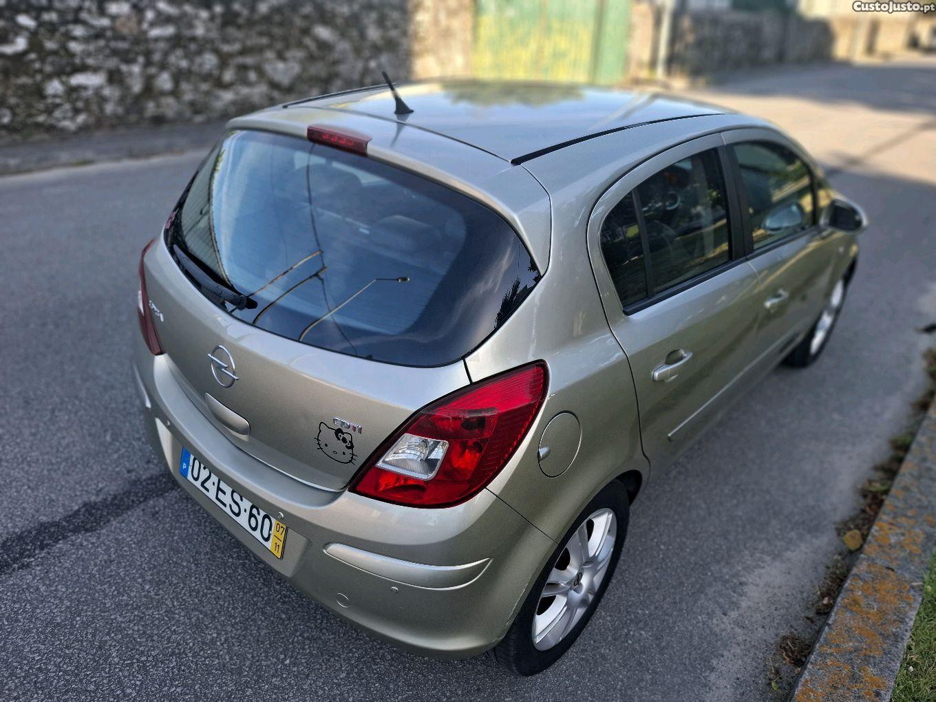 Opel Corsa Cosmo — fotografia 8