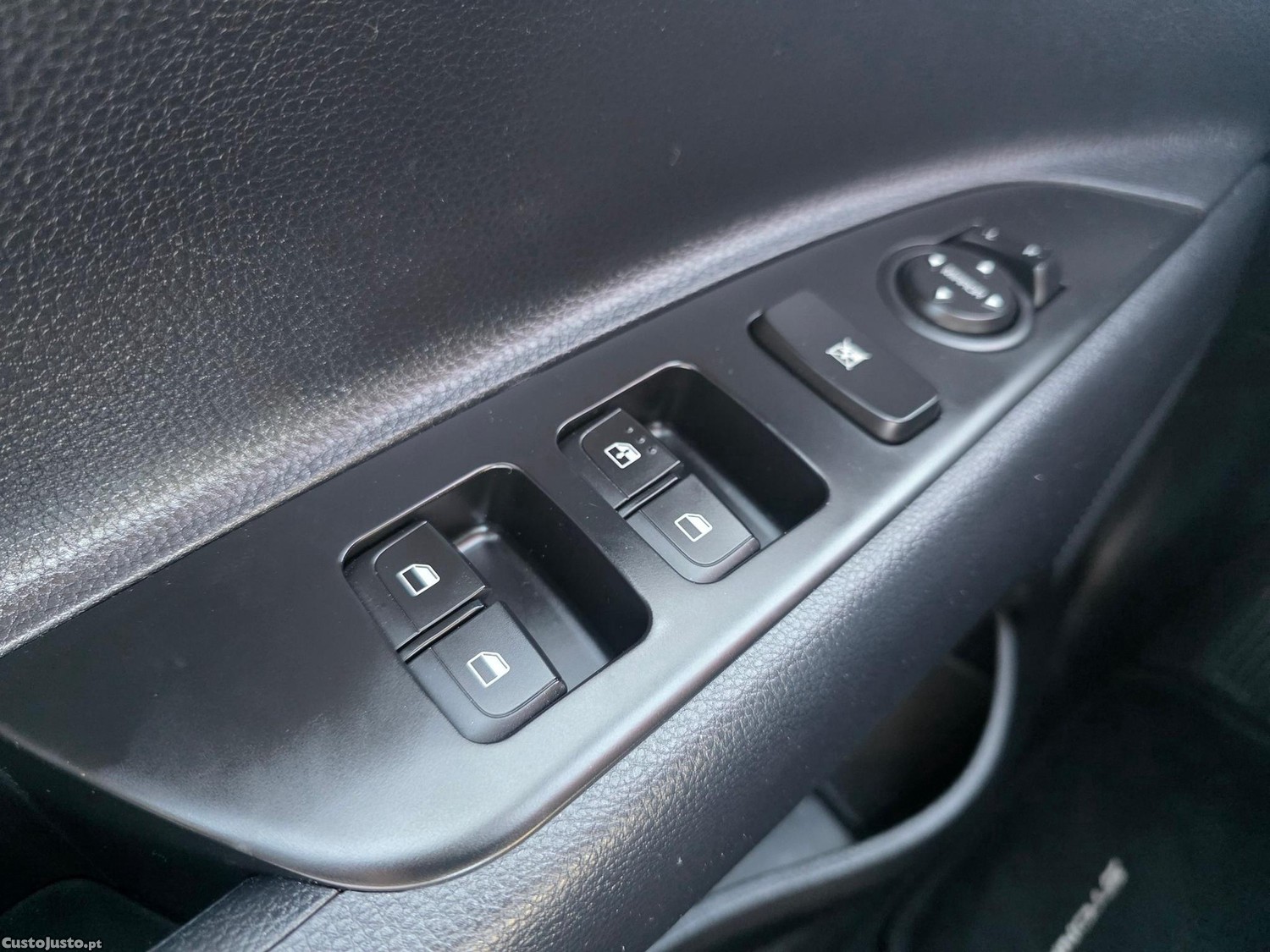 Kia Stonic 1.2 Dynamic — fotografia 10