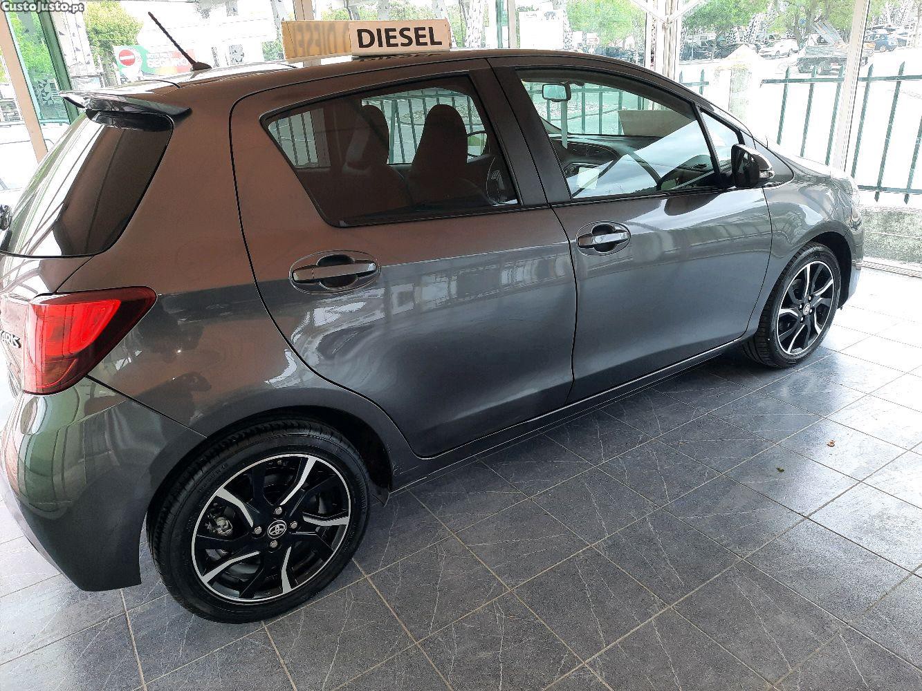 Toyota Yaris 1.4 D4D — fotografia 3
