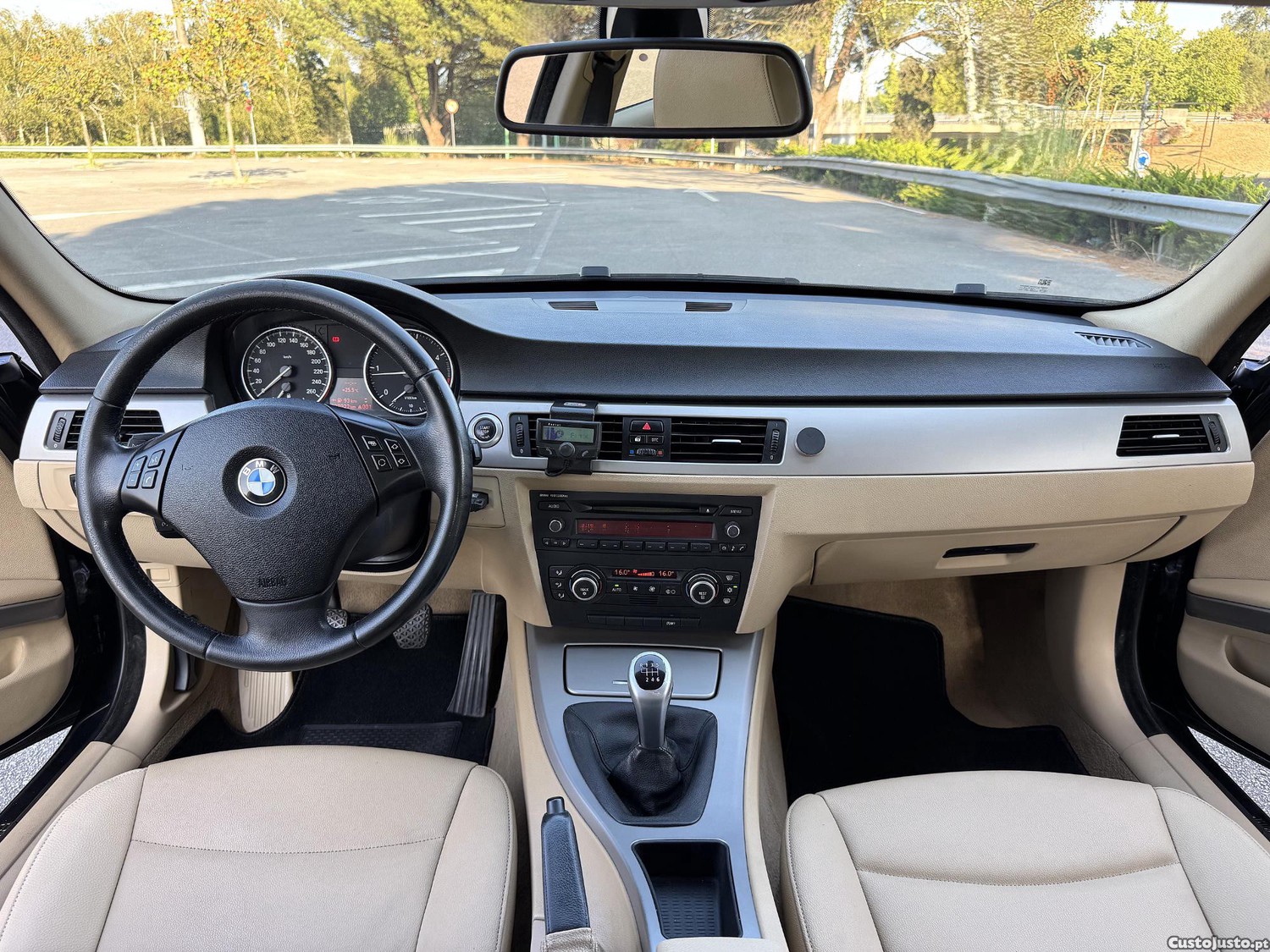 BMW 318 D Touring C/Nova — fotografia 5