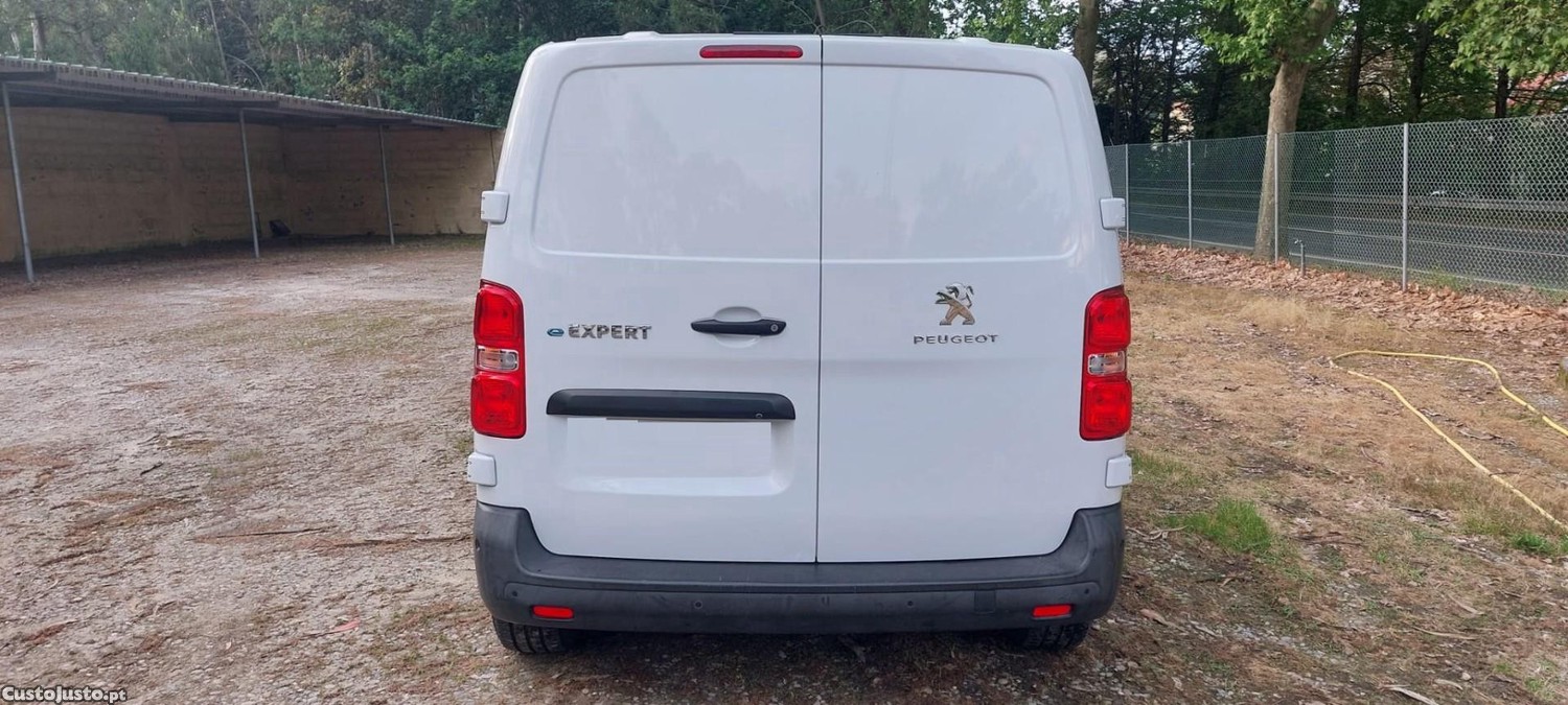 Peugeot e-Expert 75 kWh Semi-Vidrado Premium Standard — fotografia 3