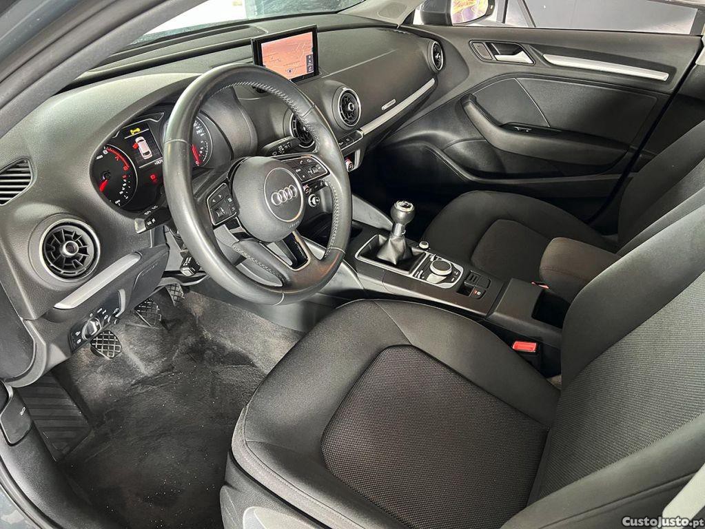 Audi A3 Sportback 1.0 TFSI — fotografia 16