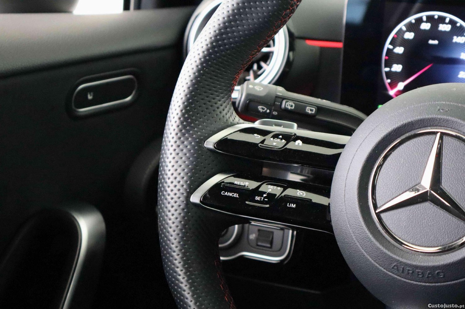 Mercedes-Benz A 180 d — fotografia 17