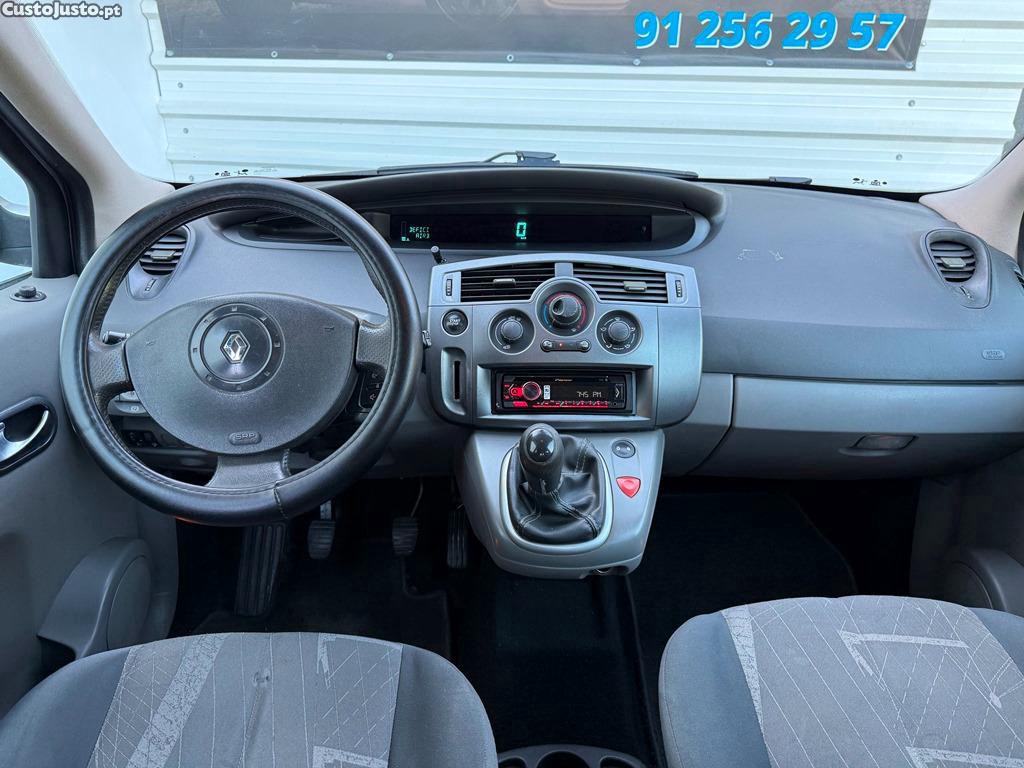 Renault Scénic 1.5Dci 82cv 05/2005 — fotografia 4