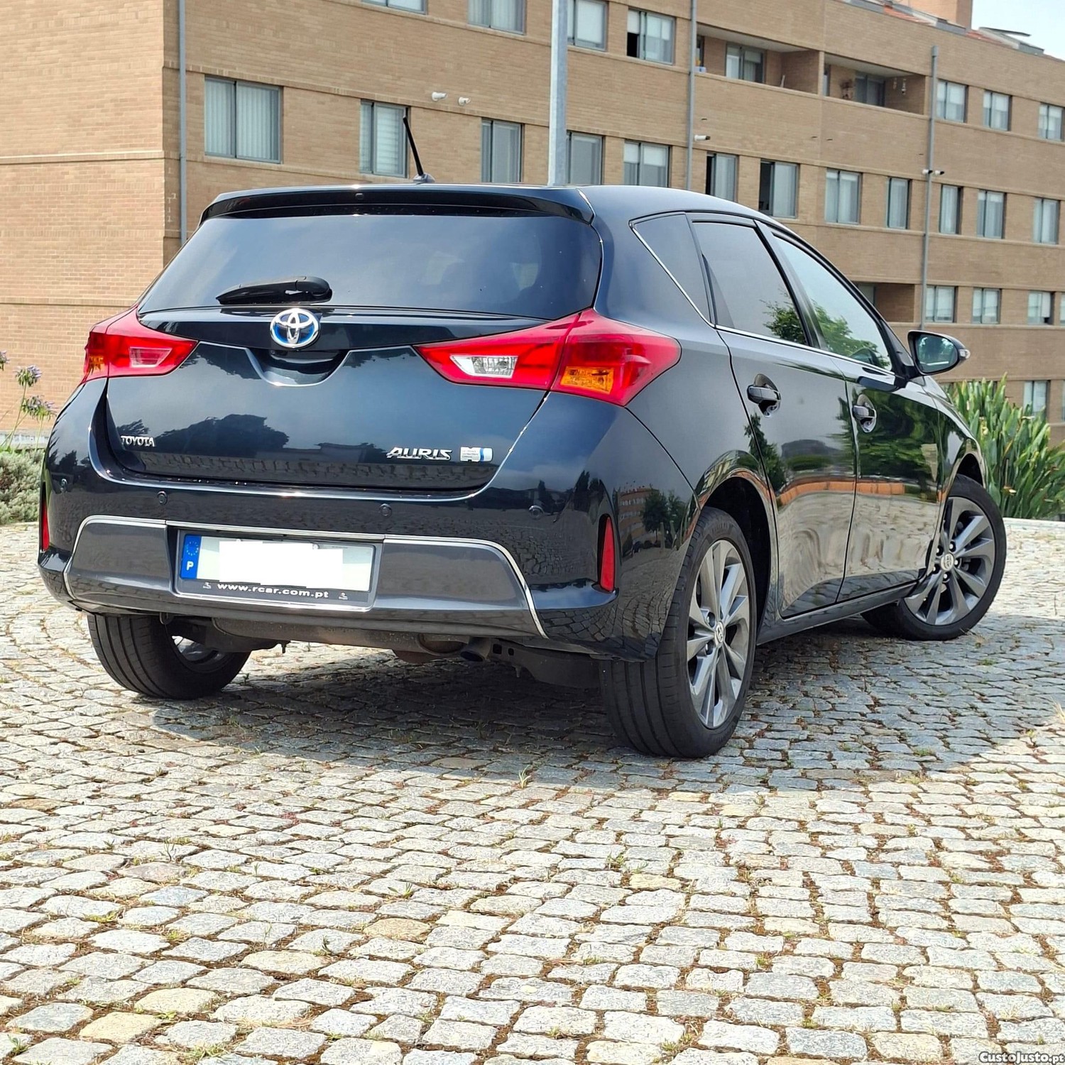 Toyota Auris 1.8 HSD Exclusive — fotografia 19