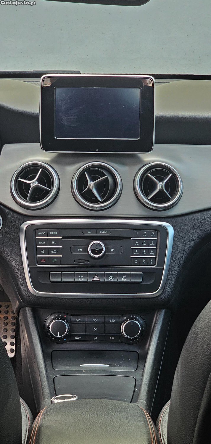 Mercedes-Benz CLA 200 200 Cdi — fotografia 5