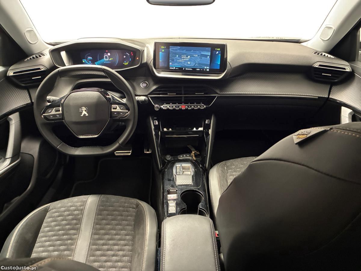 Peugeot 2008 50 kWh Allure Pack — fotografia 7