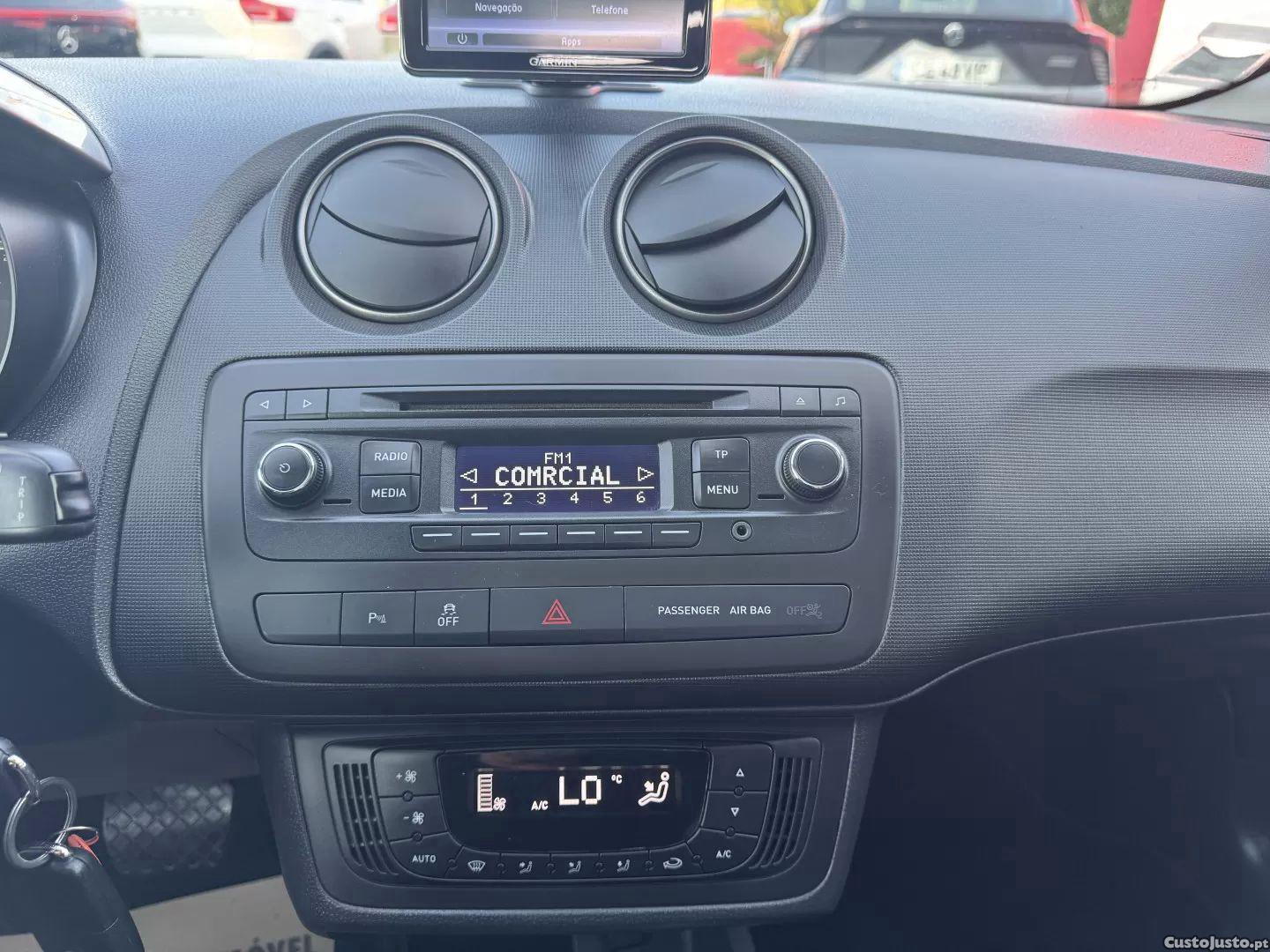 SEAT Ibiza 1.6 tdi fr — fotografia 19