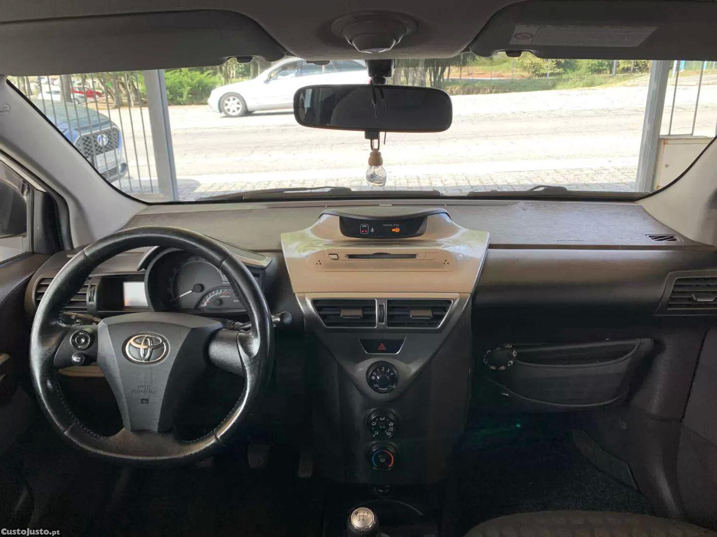 Toyota iQ 1.0 vvt-i — fotografia 10