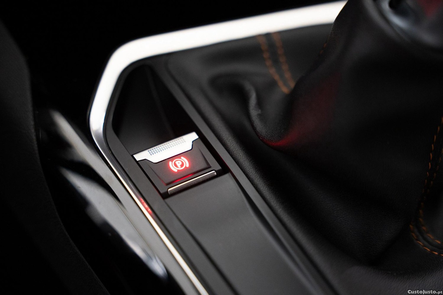 Peugeot 3008 1.2 PureTech Active — fotografia 9