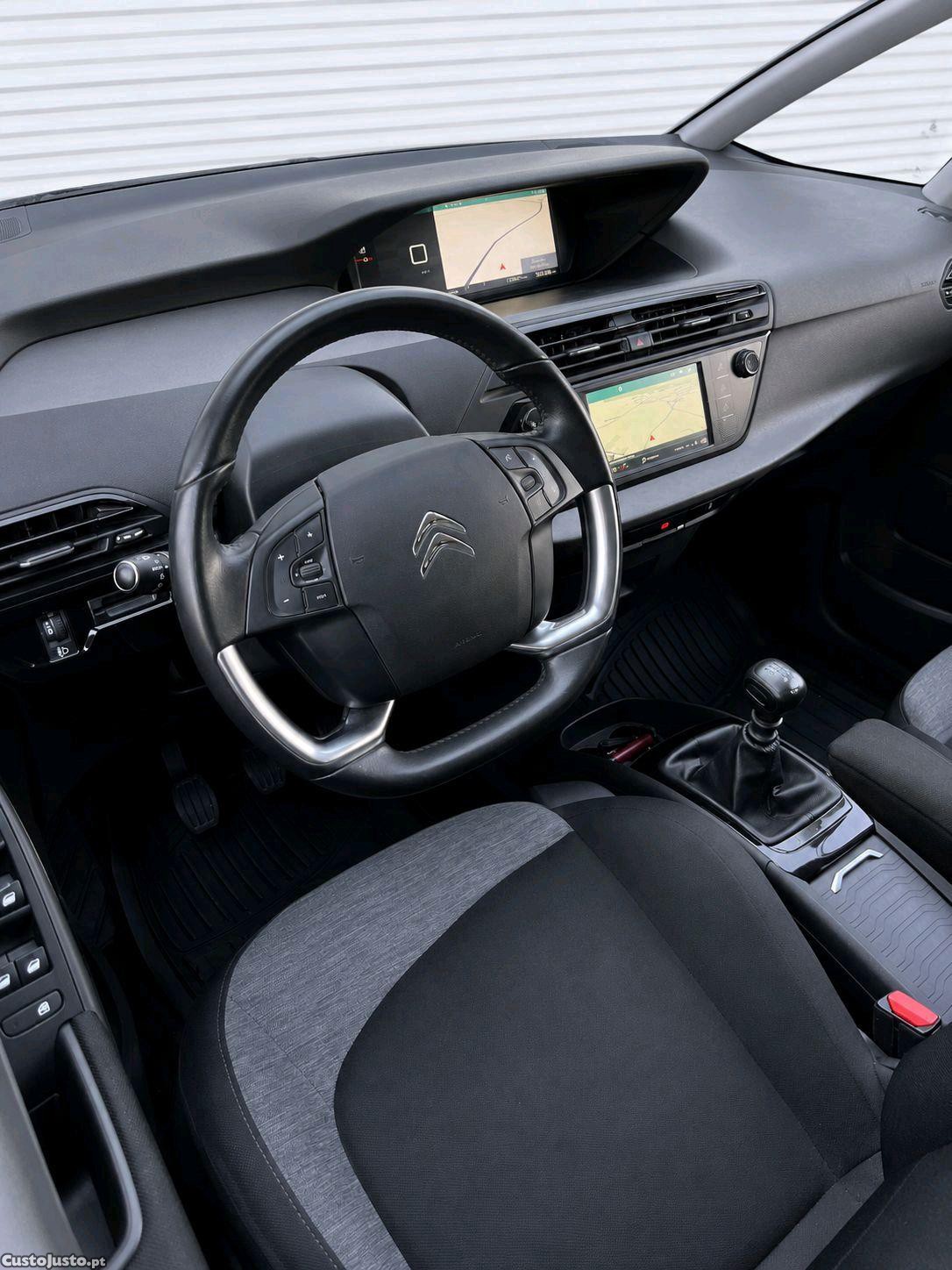 Citroën C4 Spacetourer Pure Tech — fotografia 4
