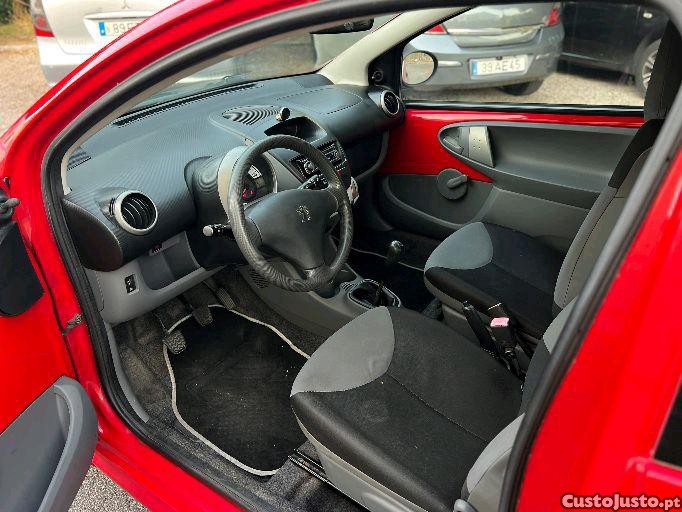 Peugeot 107 1.0 VVT-I — fotografia 3