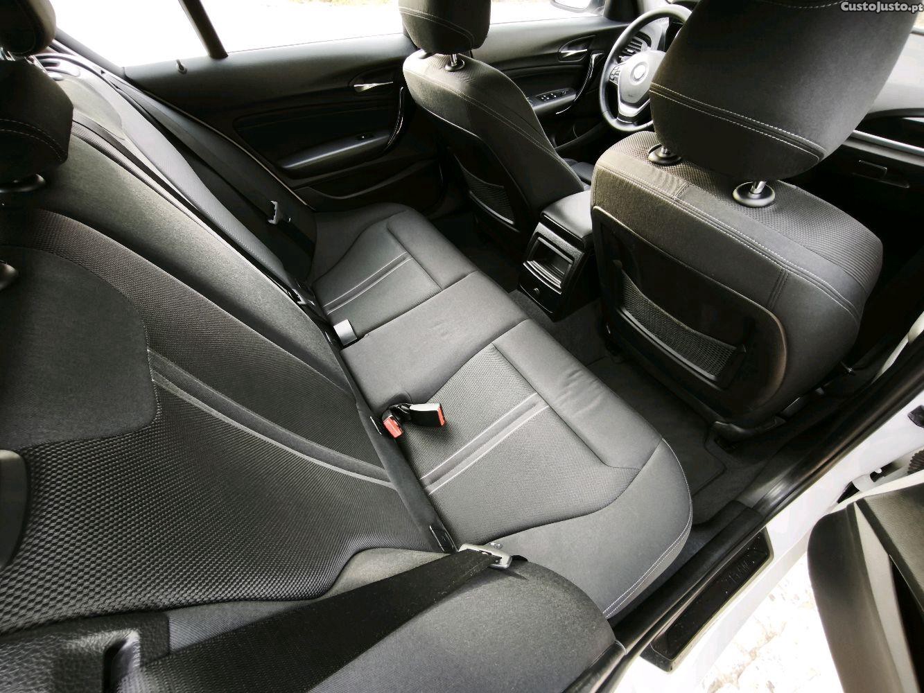 BMW 116 D Efficient Dynamics Sport Line — fotografia 6