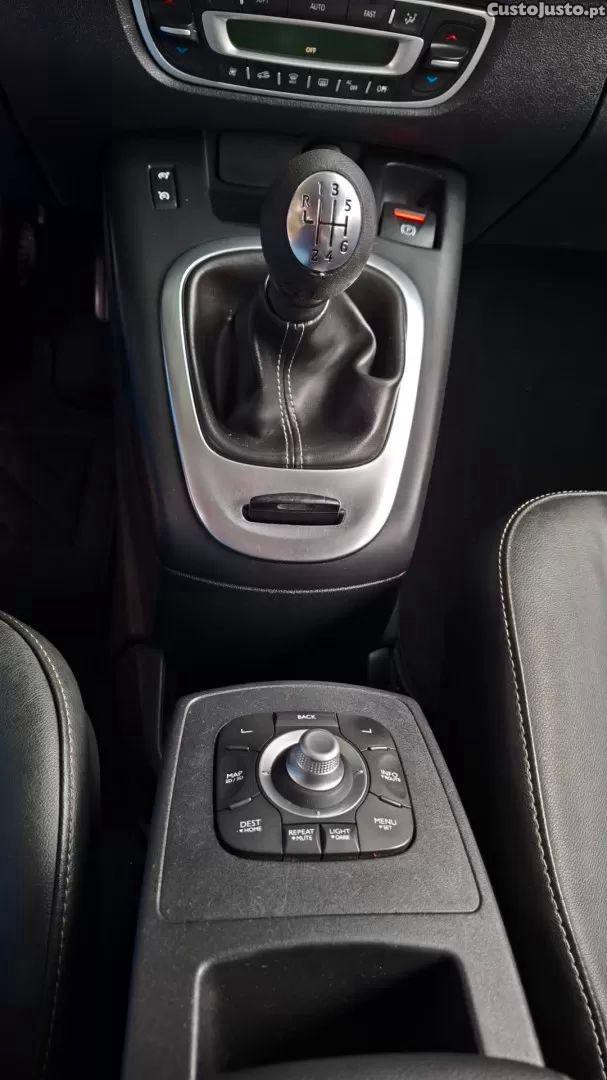 Renault Mégane 1.5dci limited — fotografia 6