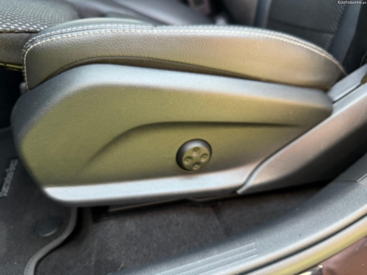 Mercedes-Benz GLC 300 de 4Matic — fotografia 15