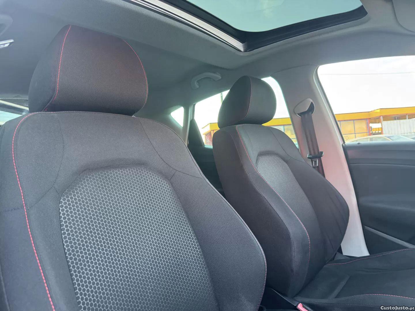 SEAT Ibiza 1.6 tdi fr — fotografia 12