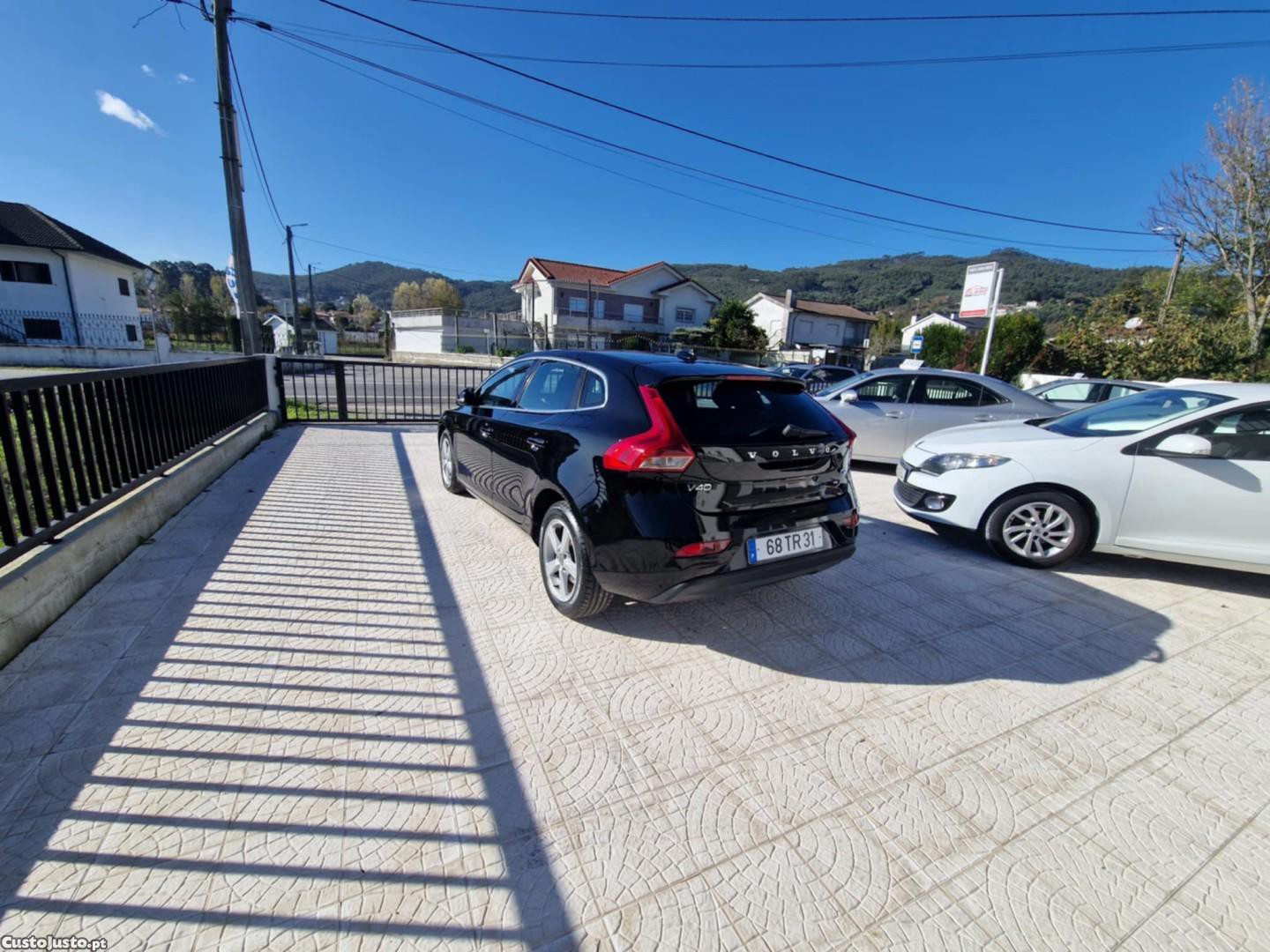 Volvo V40 1.6 D2 Momentum Eco — fotografia 16