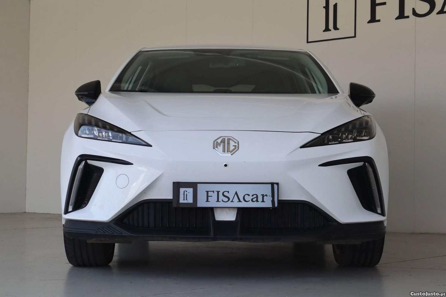 MG  64 kWh Luxury - 24 foto 2