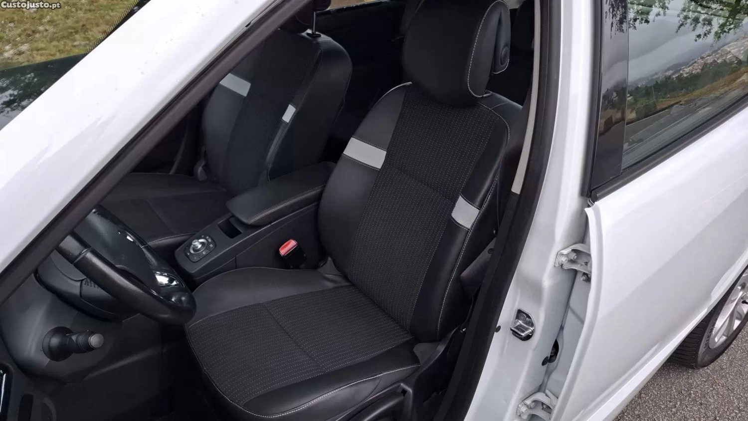 Renault Mégane 1.5dci limited — fotografia 4
