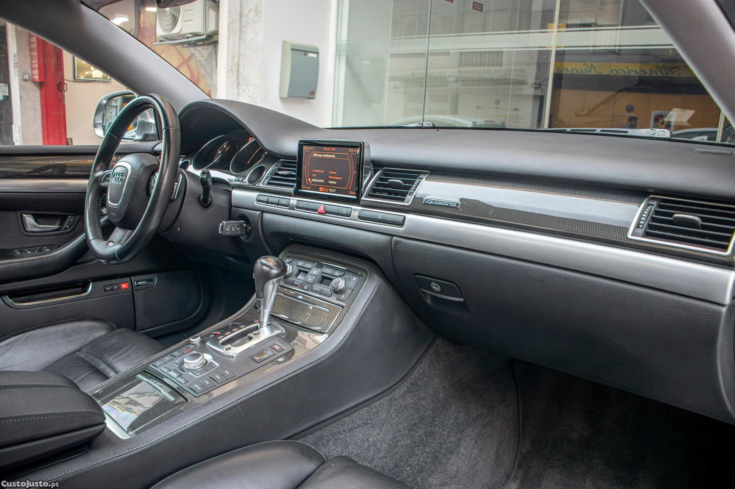 Audi S8 5.2 V10 FSI Quattro — fotografia 6