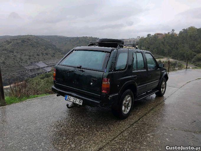 Opel Frontera 2.5tds — fotografia 2