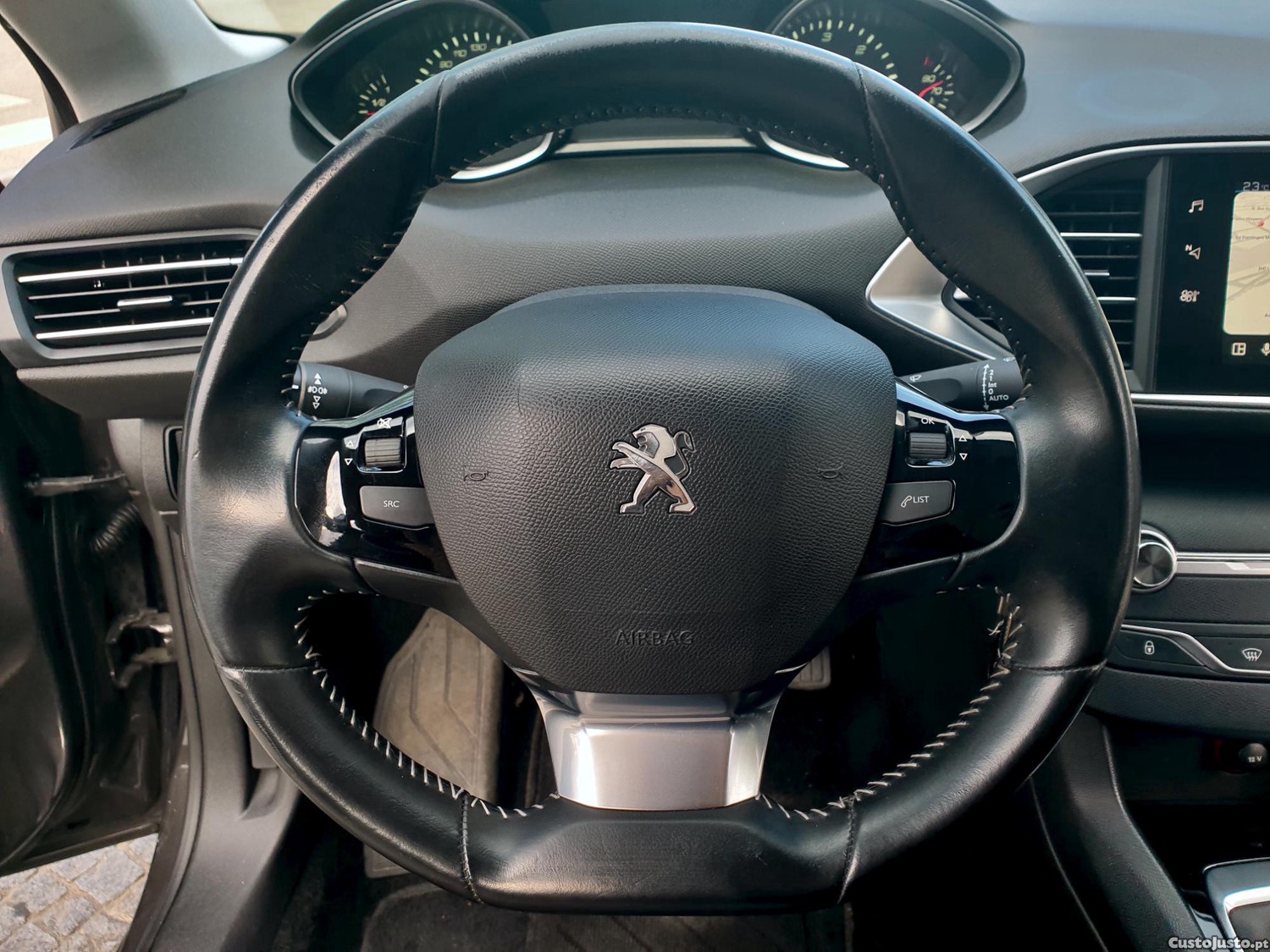 Peugeot 308 1.5 BlueHDi Style — fotografia 2