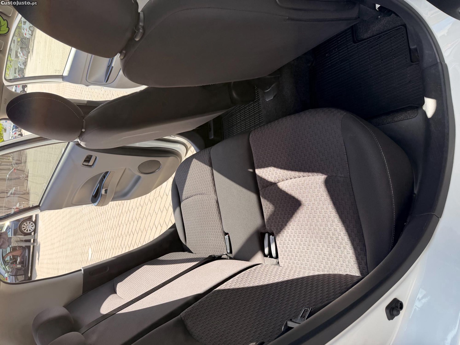 Mitsubishi Space Star Intense — fotografia 7