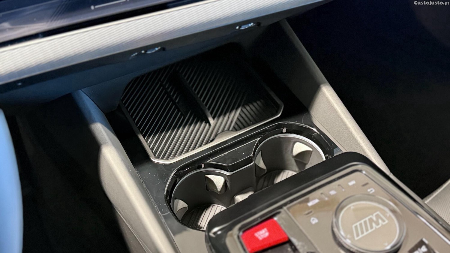 BMW M5 Touring xDrive G99 — fotografia 5
