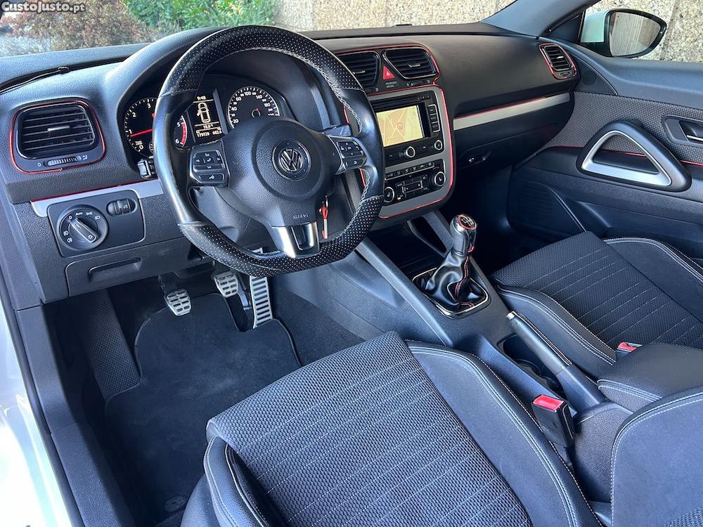 Volkswagen Scirocco Sport 2.0TDi 140cv — fotografia 10
